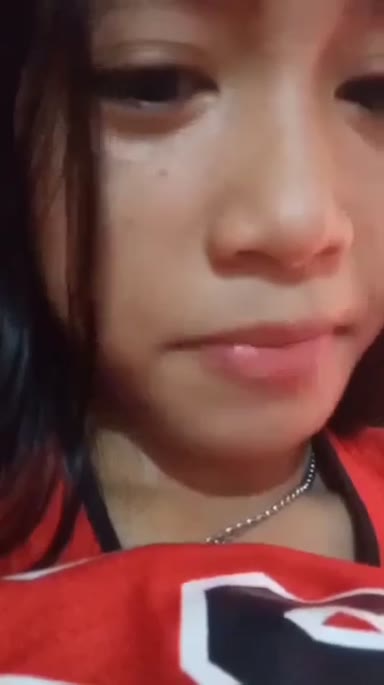 Background nonton video viral Bocil Omek Sambil Bayangin Diwikwik