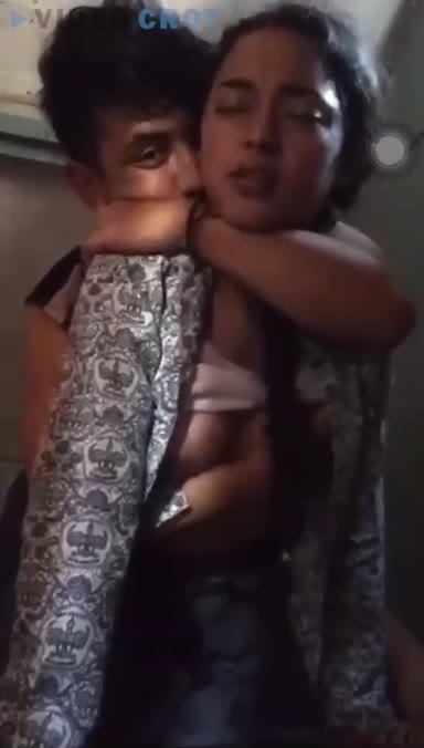 Background nonton video viral Bokep Bocil Diajak Kegubuk Buat Diewe