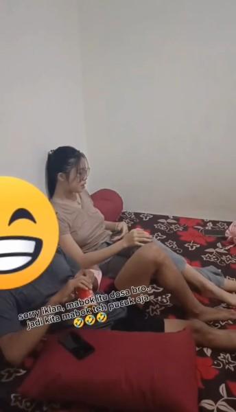 Background nonton video viral ABG Teh Pucuk Viral Terbaru